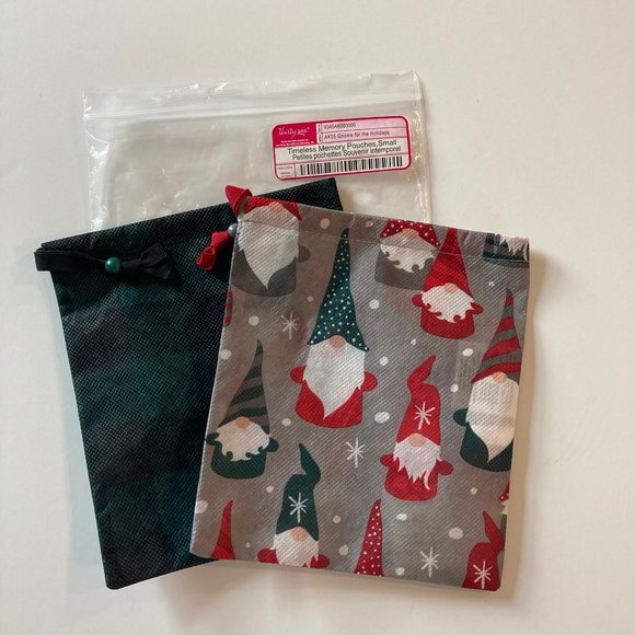 Timeless Memory Pouch Gnome for the Holidays - Picture 2 of 2